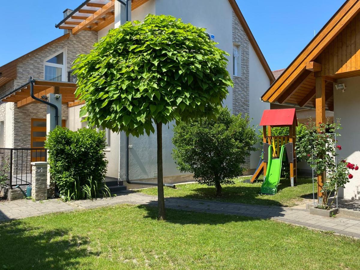Ferienwohnung Magyar Apartman Iii. Hajdúszoboszló Exterior foto