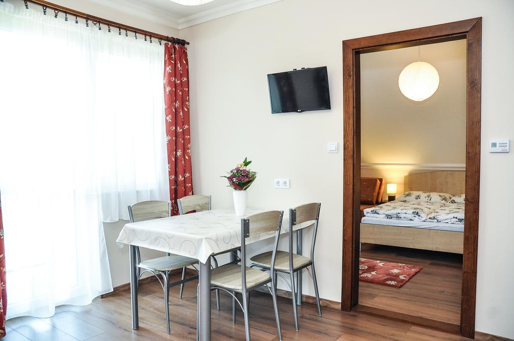 Ferienwohnung Magyar Apartman Iii. Hajdúszoboszló Exterior foto